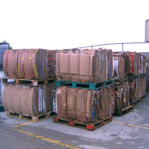 3mm x 14' (4.27m) Pre-Cut & Looped Galvanised Baling Wire - Image 3